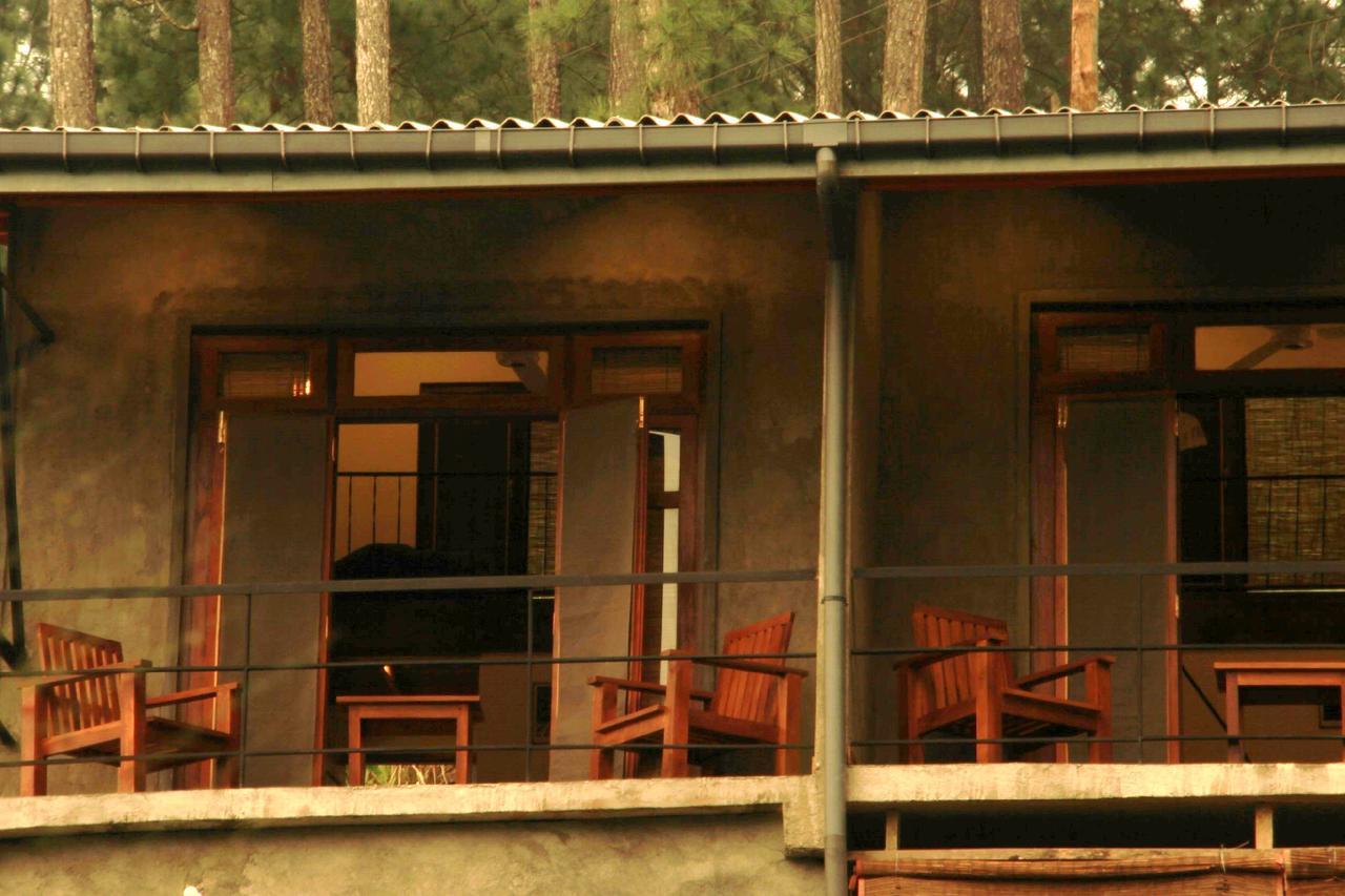 Rowinrich Cottages Ella Extérieur photo