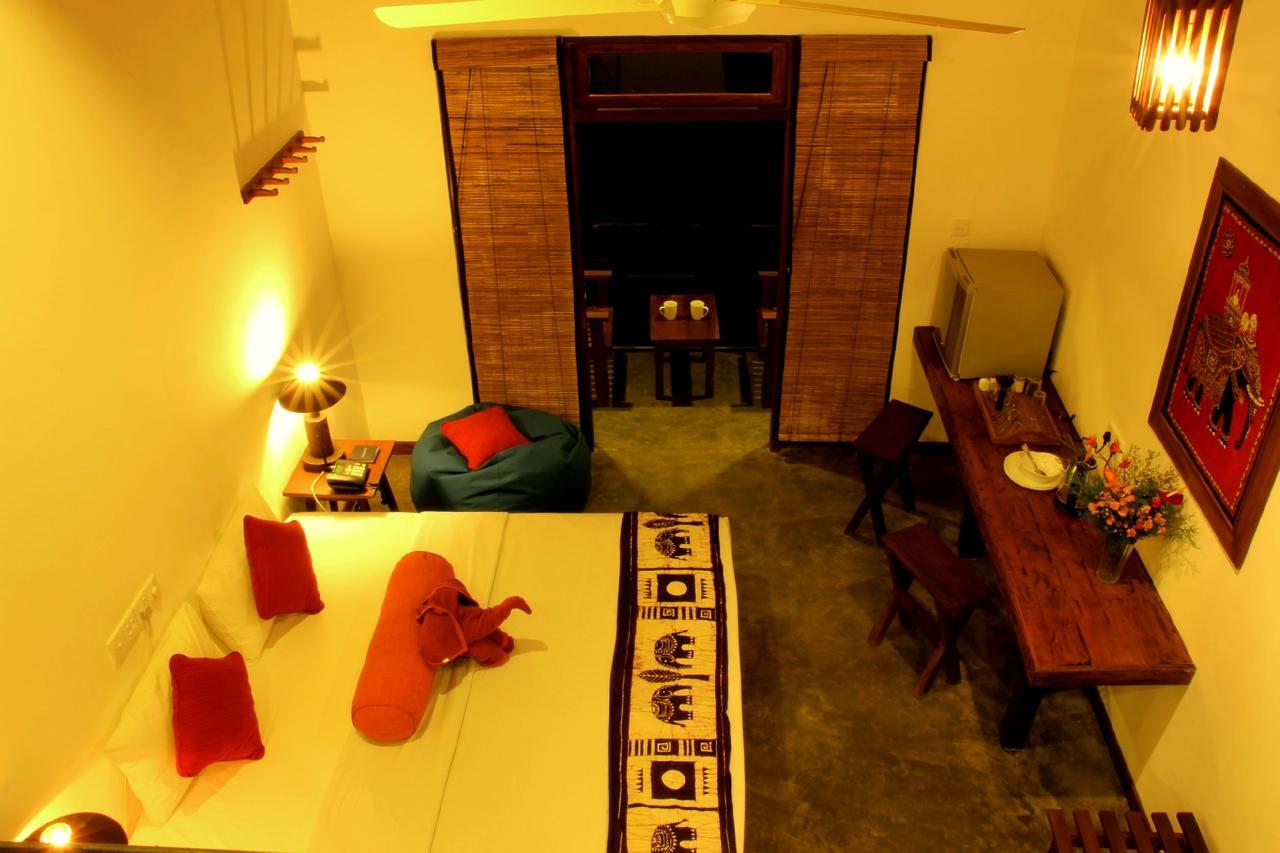 Rowinrich Cottages Ella Extérieur photo